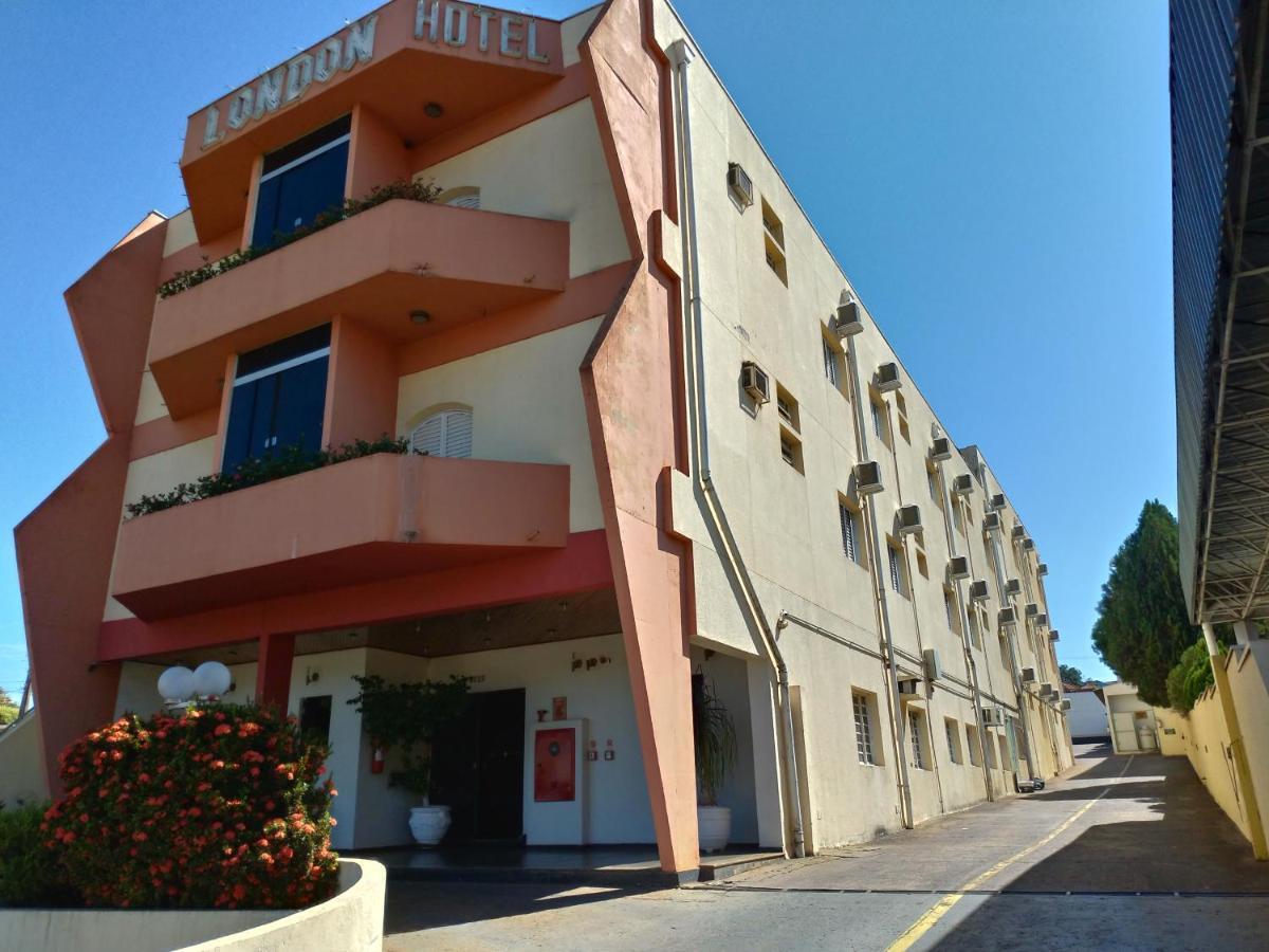 Hotel London Araraquara Buitenkant foto